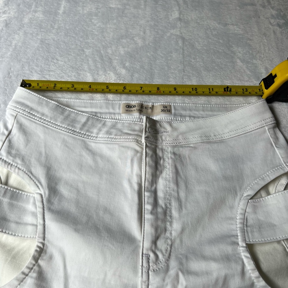 ASOS white pants - Picture 9 of 9